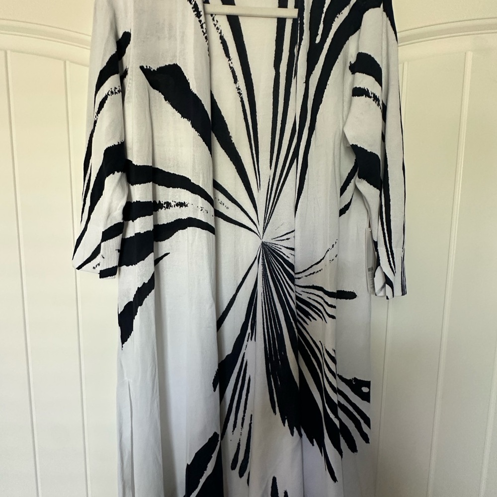 Chico’s Navy and White Abstract Patterned Open Sweater